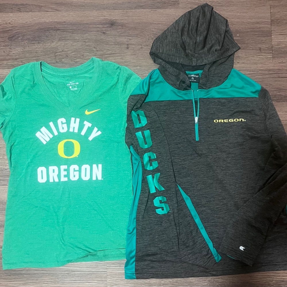 Women’s Oregon Ducks shirts